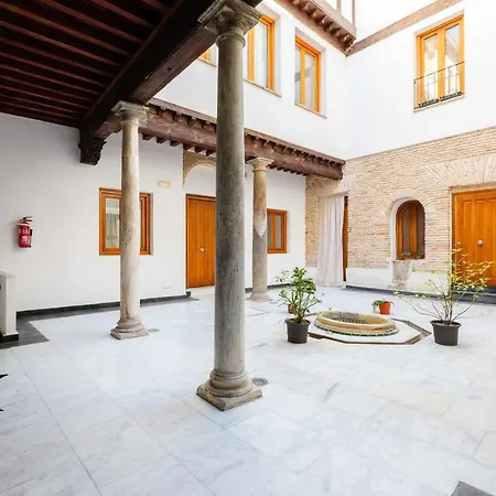 Con Patio Junto A La Catedral By Ap Apartamento